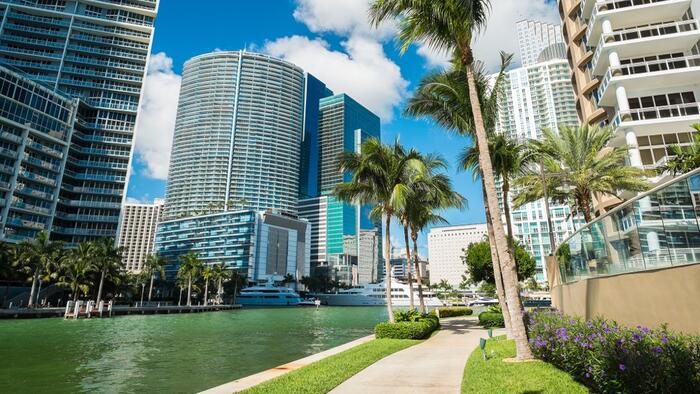 NextImg:Moving To 'Wall Street South' From NYC Can Save You Up To $200k