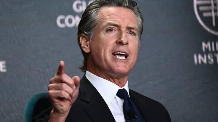 NextImg:Newsom Calls For DOJ Probe Into Florida's Transporting Of Illegal Immigrants To California