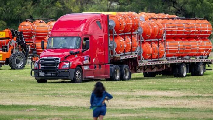 NextImg:"More To Come": Abbott Announces Installation Of Floating Border Barrier Along Rio Grande