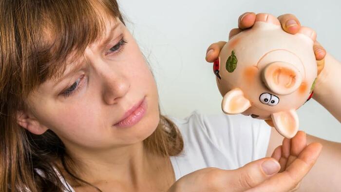 NextImg:US Consumers Are Suffering In A Less Than "Robust" Economy