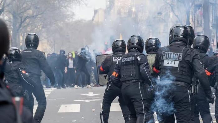 NextImg:"I Am The Regulator!": EU Commissioner Warns Social Media To Censor After French Riots