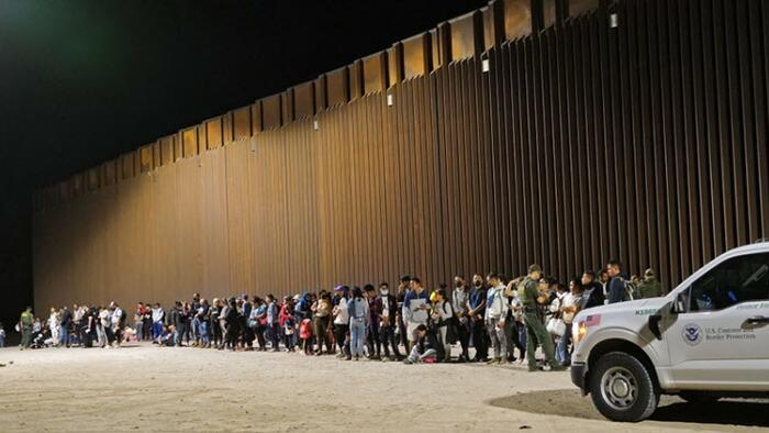 NextImg:83% Of Democrats Deny There's Any Border Crisis; Gallup Poll Finds