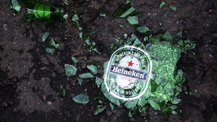 NextImg:Heineken Shares Drop Most Since Pandemic As 'Beerflation' Curbs Demand