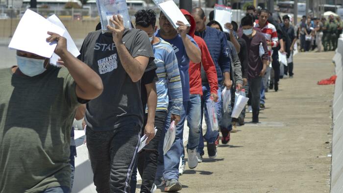 NextImg:Illinois Law Forces Landlords To Rent To Illegals Or Face Civil Rights Violations
