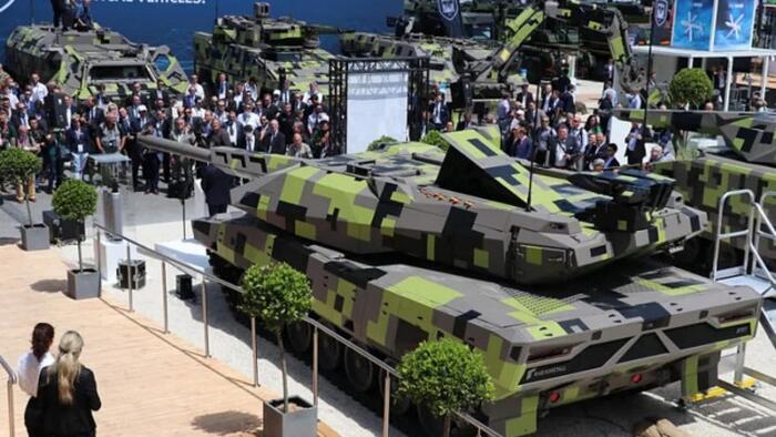 NextImg:Germany's Leading Arms Maker To Open Tank Factory In Ukraine