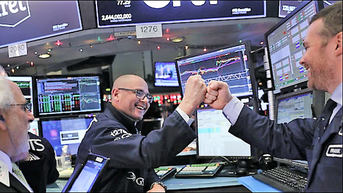 NextImg:Stocks Close At Highest Since April 2022, Yen Tumbles As BOJ "Tweak" Fizzles