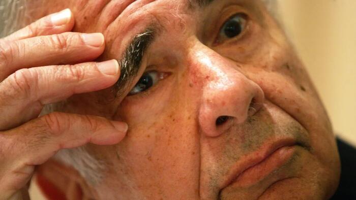 NextImg:Icahn Enterprises Shares Crater 30% After Slashing Dividend By 50%
