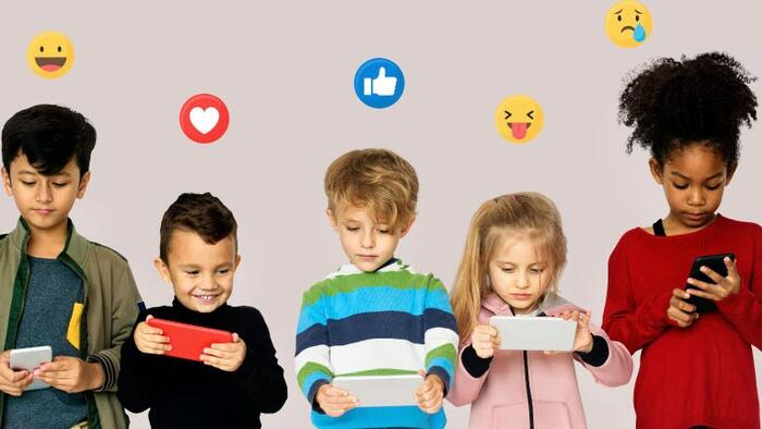 NextImg:Most Girls Get Unsolicited Messages On Social Media