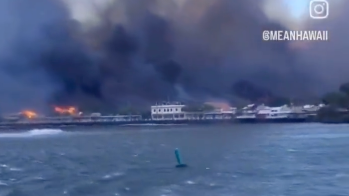 NextImg:"Apocalyptic Scene": Out-Of-Control Wildfire Spreads On Hawaii's Maui Island