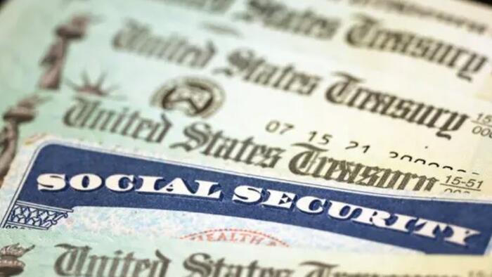 NextImg:Seniors Told To Brace For Far Lower Social Security Payment Boost In 2024