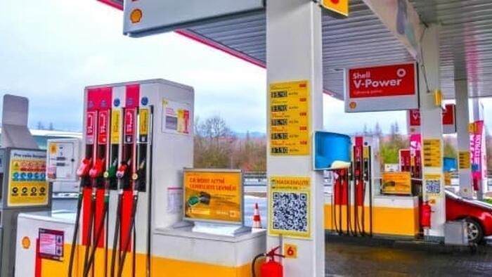 NextImg:Gas Stations Won't Turn Into EV Charging Points Anytime Soon