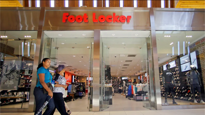 NextImg:Foot Locker Crashes On Chilling Echoes Of "Consumer Softness"