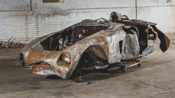 NextImg:A Crashed 1954 Ferrari Fetches $1.9 Million At Monterey Auction