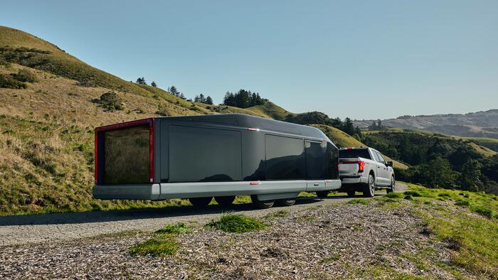 NextImg:First-Ever All-Electric EV Travel Trailer Defeats 'Range Anxiety'