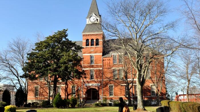 NextImg:Atlanta College Bringing Back Mask Mandates, Canceling Parties, Despite Zero Covid Cases