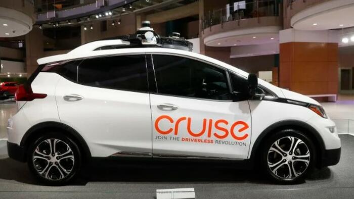 NextImg:Ten Cruise Robotaxis Brick On San Fran Streets Causing Massive Traffic Jam