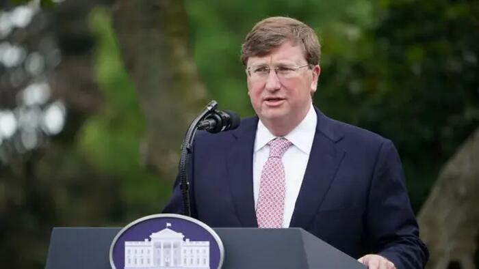 NextImg:"Never Going Back": Governor Refuses To Implement COVID Mask Mandates