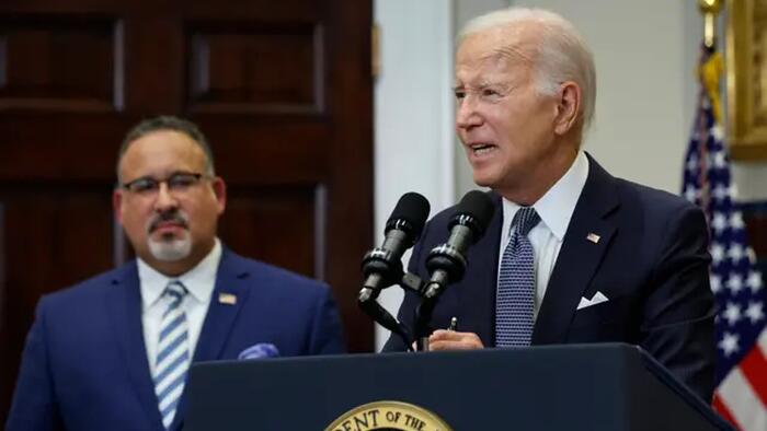 NextImg:Biden Announces $39 Billion Student Loans Will Be "Automatically Discharged" Soon