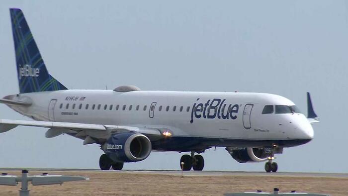NextImg:JetBlue Joins Chorus Of Airlines Warning About Slipping Demand