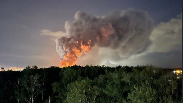 NextImg:Another Massive Mystery Fire Strikes Moscow, This Time Just Miles From Putin's Residence