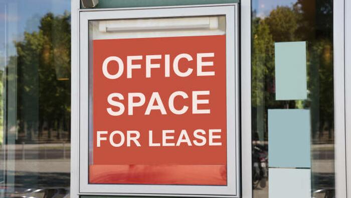 NextImg:The Commercial Real Estate-Small Bank Nexus