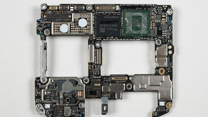 NextImg:US Sanctions Fail Again: Huawei Unveils New Smartphone With Its Own Advanced Chip