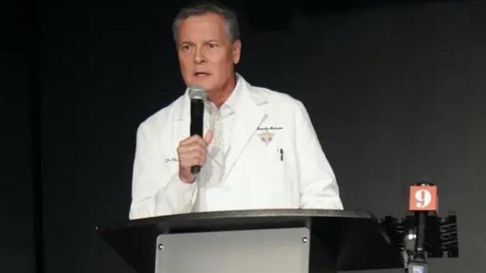 NextImg:Florida Doctor Reinstated After Losing Board Certification For Criticizing COVID-19 Vaccines