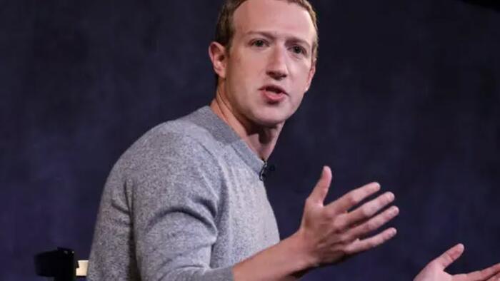 NextImg:Zuckerberg's "Twitter Killer" App Struggles For Traction