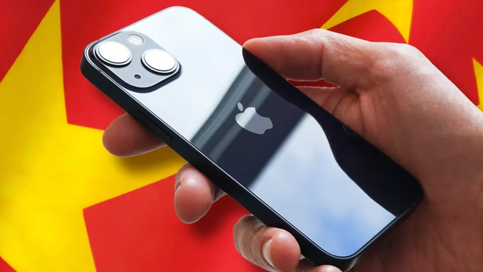 NextImg:China Broadens iPhone Ban For Government Officials At Work