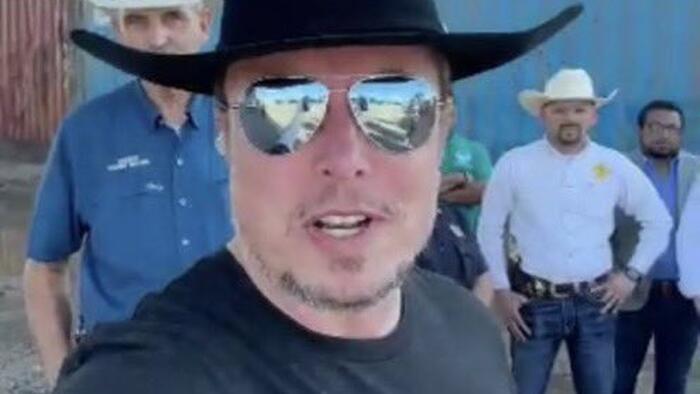 NextImg:"Here's What's Really Going On": Elon Musk Livestreams Southern Border Chaos