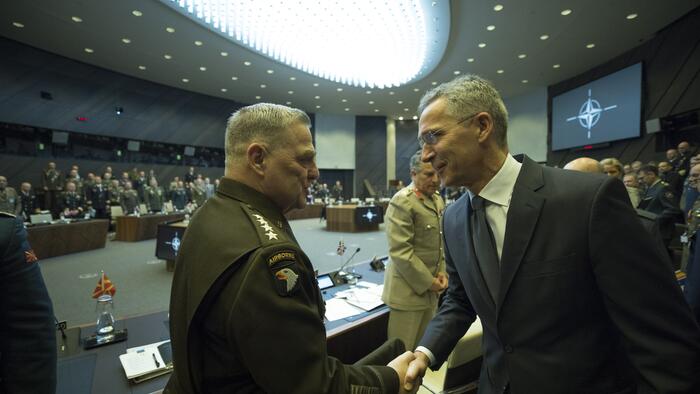 NextImg:Milley & Stoltenberg Agree: 'We Must Prepare Ourselves For A Long War In Ukraine'