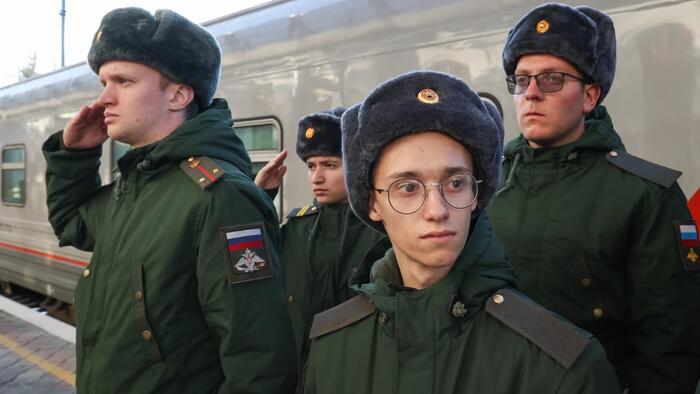 NextImg:Putin Signs Decree To Draft 130K Young Men In Fall Conscription