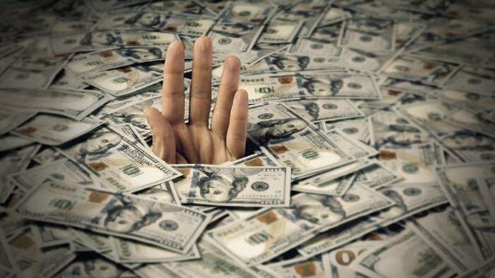 NextImg:Peter Schiff: The "Unsinkable" American Consumer Is Drowning In Debt