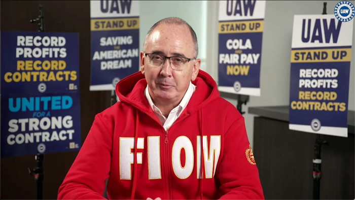 NextImg:GM Raises Offer To UAW Ahead Of Union Boss' Bargaining Update