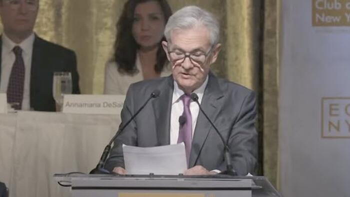 NextImg:Peter Schiff: Jerome Powell Isn't Qualified To Be In Any Economic Club