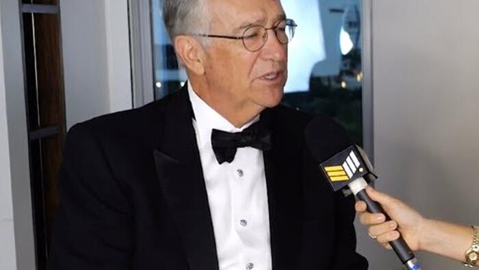 NextImg:Mexican Media Magnate Says 'Buy Bitcoin, Sell Bonds, Reject Inflation'