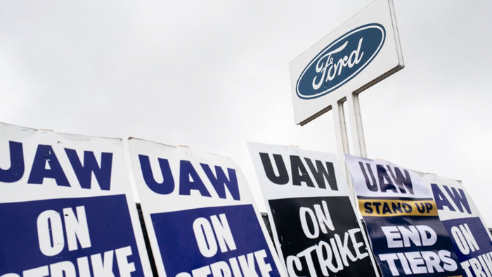 NextImg:UAW Nears Deal With Ford That Could End Six-Week Strike, Report Says