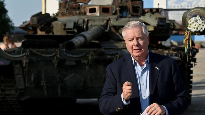 NextImg:Lindsay Graham Suggests If Conservatives Want Border Security They Will Have To Support Funding For Ukraine