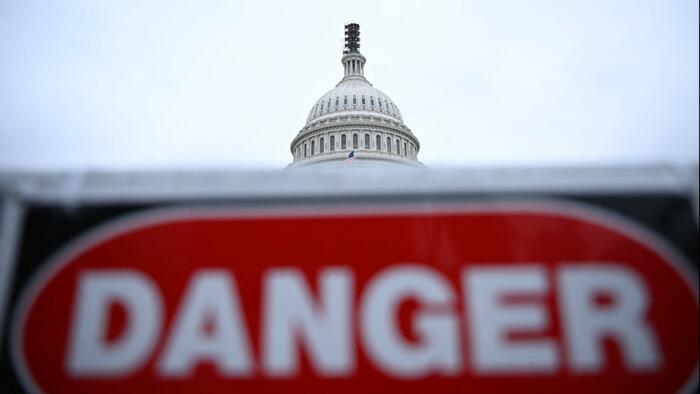 NextImg:Pentagon Warns "Months Left" In Arms Supply For Ukraine As Biden To Reassure Allies In Phone Call