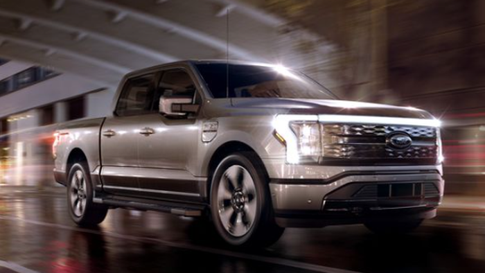 NextImg:Ford Electric F-150 Sales Plunge 46% Amid "Quality Checks"