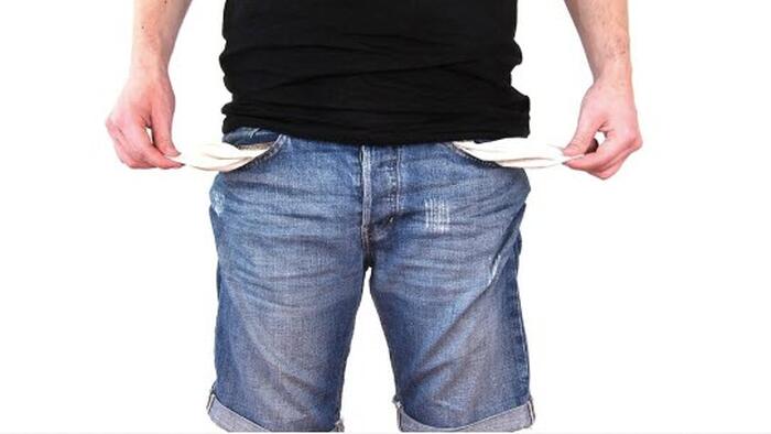 NextImg:Americans Increasingly Tapping Into Their Retirement Accounts To Make Ends Meet
