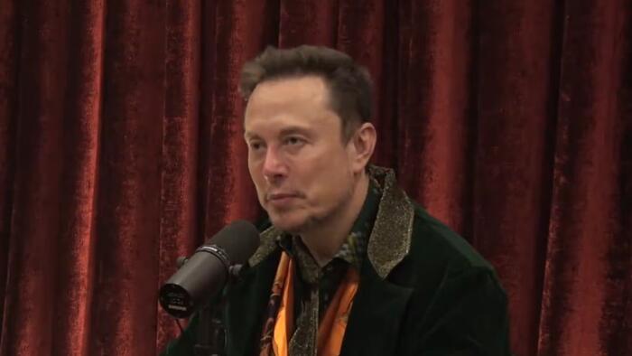 Watch: Musk Tells Rogan People Were Killed By Ventilators Not COVID-19 Virus - Vimarsana News