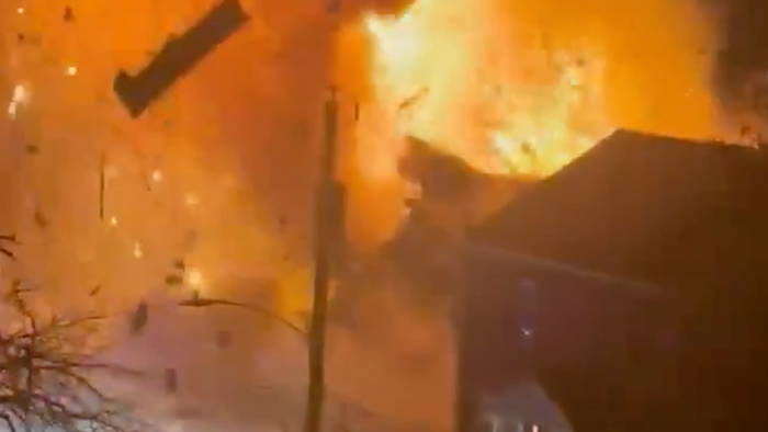 Massive Explosion Destroys Home Of Crazed Man In Arlington, Virginia Neighborhood - Vimarsana News