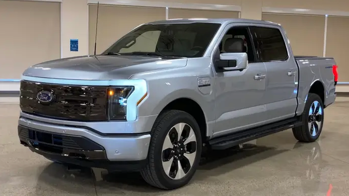 Ford Prepares To Cut F-150 Lightning Electric Truck Production - Vimarsana News