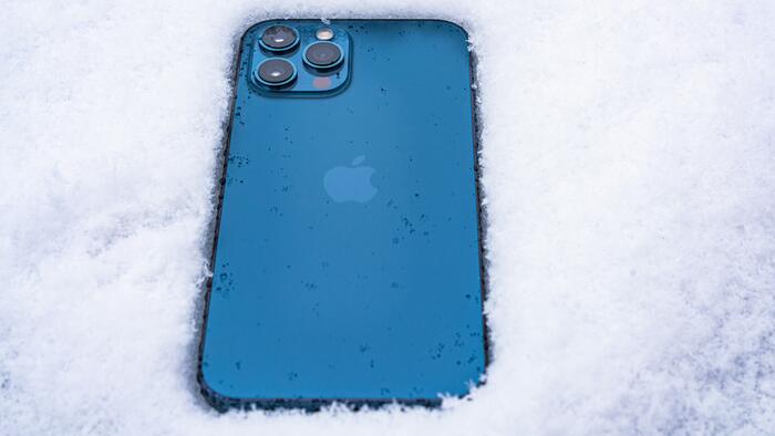 Apple Tumbles on Barclays Downgrade Over Cooling iPhone Demand - Vimarsana News