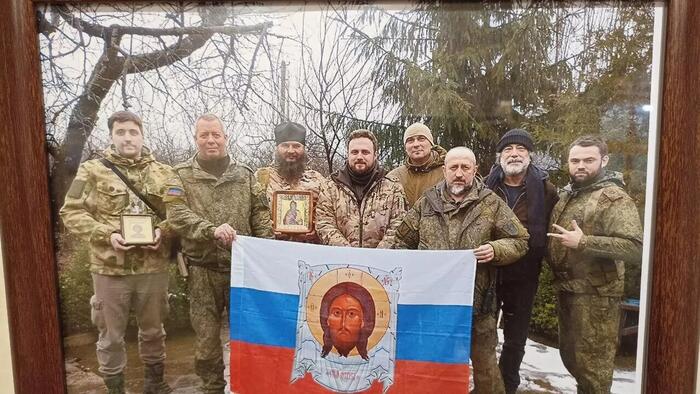NextImg:Escobar: Life During Wartime – On The Road In Donbass