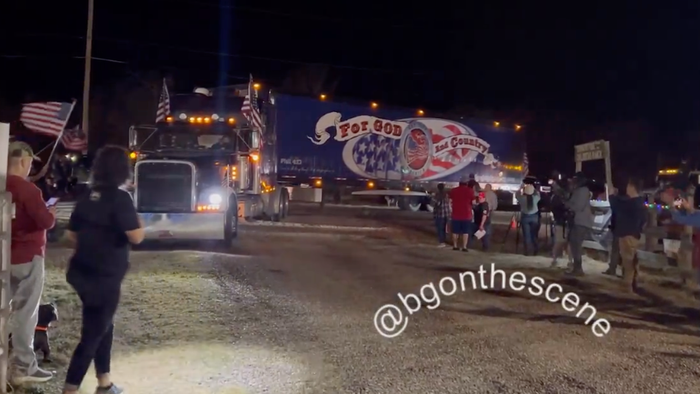 Freedom Convoy Arrives At US Southern Border While Biden Drops Bombs In Middle East - Vimarsana News