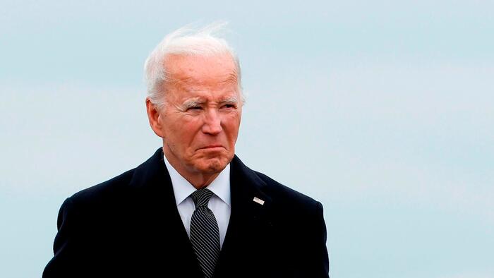 NextImg:VDH: Is Biden Malicious, Incompetent, Or Conniving?