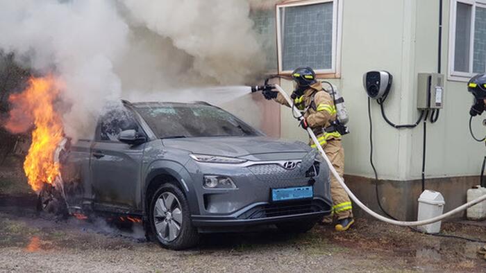 NextImg:South Korea EV Sales Held Back by Drivers' Fears Of Battery Fires