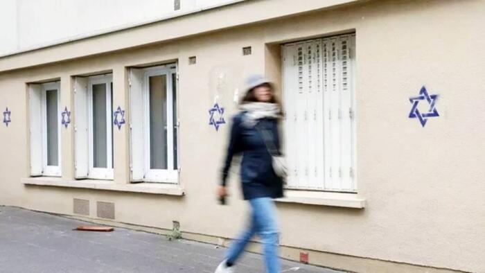 NextImg:France Says Russian Intelligence Behind Antisemitic Graffiti Campaign
